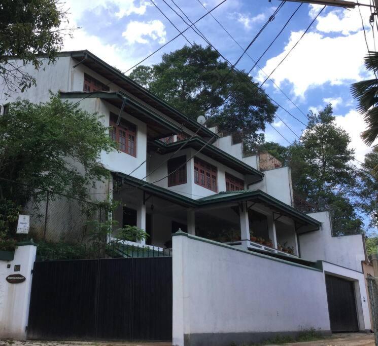 Reverie Hill Bungalow, Kandy Exterior foto